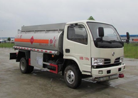 東風多利卡加油車圖片 東風多利卡加油車圖片