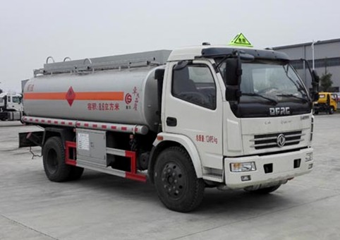 東風多利卡加油車圖片 東風多利卡加油車圖片