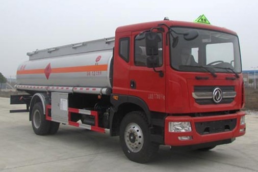 東風多利卡D9油罐車圖片 東風多利卡D9油罐車圖片