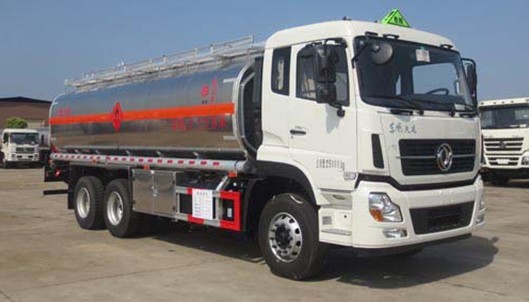 19噸東風天龍后雙橋鋁合金油罐車圖片 19噸東風天龍后雙橋鋁合金油罐車圖片