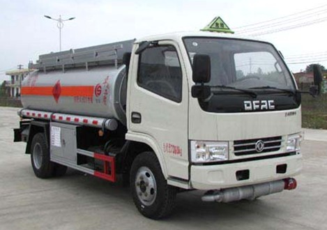 5噸東風多利卡運油車圖片 5噸東風多利卡運油車圖片