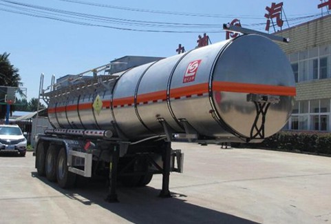 液態(tài)硝酸銨罐式半掛運(yùn)輸車(chē)圖片 液態(tài)硝酸銨罐式半掛運(yùn)輸車(chē)圖片