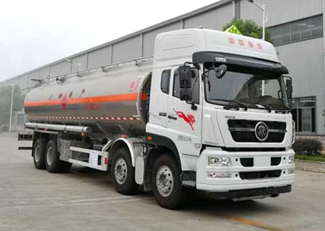 重汽斯太爾前四后八鋁合金運油車圖片 重汽斯太爾前四后八鋁合金運油車圖片