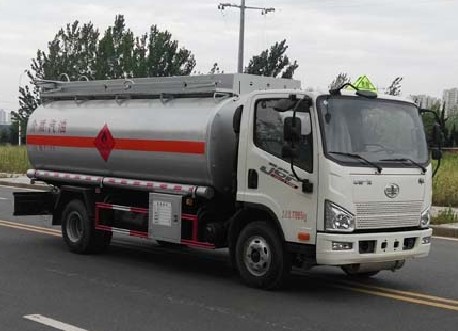 10噸解放虎VH加油車廠家直銷電話:159-7276-7978 10噸解放虎VH加油車廠家直銷電話:159-7276-7978