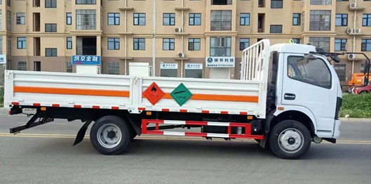 東風凱普特K7氣瓶運輸車 東風凱普特K7氣瓶運輸車