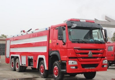 重汽24噸泡沫消防車(chē)圖片 重汽24噸泡沫消防車(chē)圖片