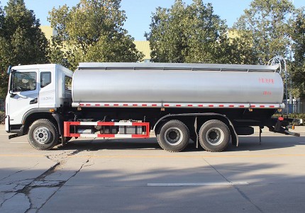 國六東風天錦小三軸供液車圖片 國六東風天錦小三軸供液車圖片