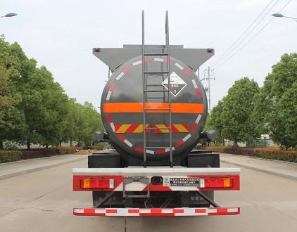 國(guó)六東風(fēng)錦程后八輪化工車圖片 國(guó)六東風(fēng)錦程后八輪化工車圖片