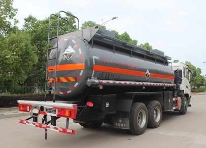 國(guó)六東風(fēng)錦程后八輪化工車圖片 國(guó)六東風(fēng)錦程后八輪化工車圖片