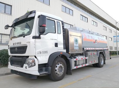 國五重汽豪沃飛機加油車 國五重汽豪沃飛機加油車