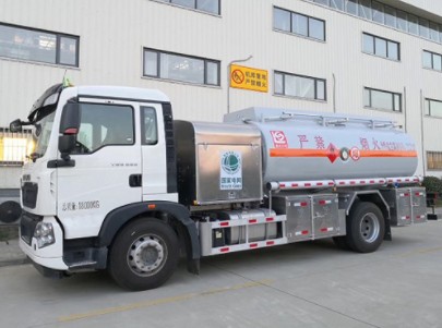 國五重汽豪沃飛機加油車 國五重汽豪沃飛機加油車