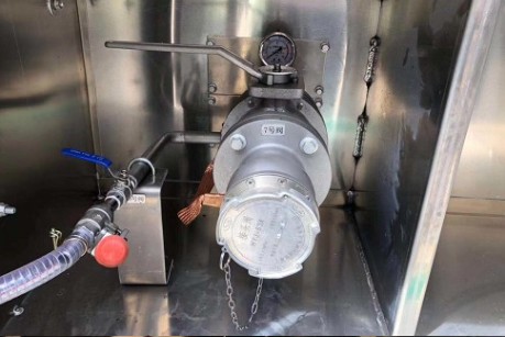 飛機加油車細(xì)節(jié)圖片 飛機加油車細(xì)節(jié)圖片