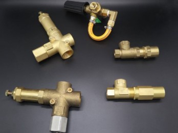 中聯環衛車卸荷閥和安全閥 中聯環衛車卸荷閥和安全閥