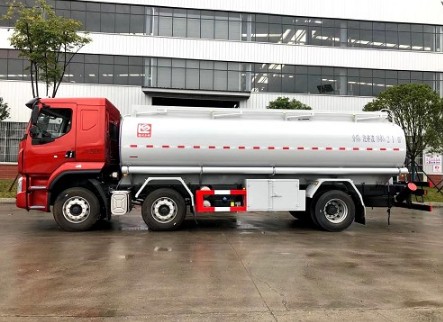 力神牌國五東風柳汽乘龍前四后四供液車 力神牌國五東風柳汽乘龍前四后四供液車