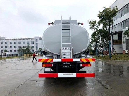 力神牌國五東風柳汽乘龍前四后四供液車 力神牌國五東風柳汽乘龍前四后四供液車