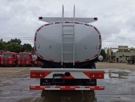 SCS5250GPGDFH型東風天錦小三軸普通液體運輸車 SCS5250GPGDFH型東風天錦小三軸普通液體運輸車