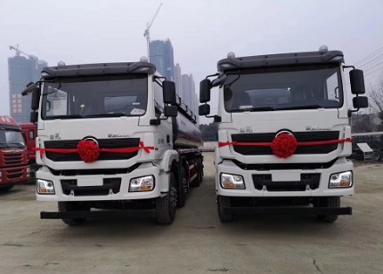 國五陜汽德龍前四后八供液車 國五陜汽德龍前四后八供液車