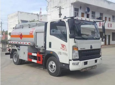 重汽小豪沃飛機加油車 重汽小豪沃飛機加油車