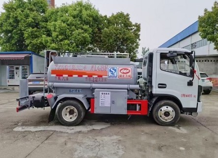 國六藍牌加油車圖片 國六藍牌加油車圖片