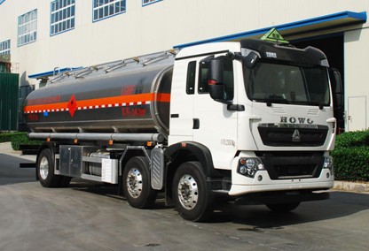 國六重汽豪沃24.3方油罐車 國六重汽豪沃24.3方油罐車