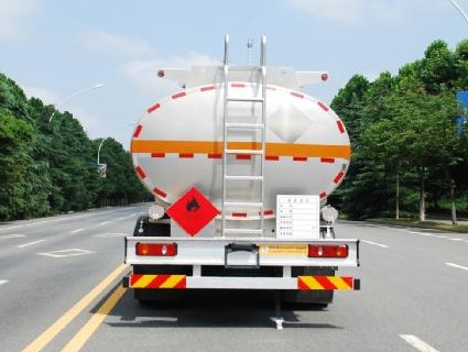 國(guó)六東風(fēng)天錦16.6方雙倉(cāng)油罐車 國(guó)六東風(fēng)天錦16.6方雙倉(cāng)油罐車