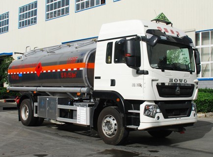 國六重汽豪沃15.8方鋁合金運油車 國六重汽豪沃15.8方鋁合金運油車