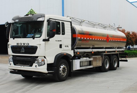 國六重汽豪沃24方運油車 國六重汽豪沃24方運油車