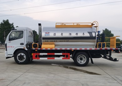 7立方普通型瀝青灑布車 7立方普通型瀝青灑布車