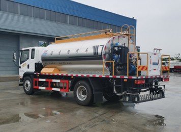 9.3立方解放標準型瀝青灑布車 9.3立方解放標準型瀝青灑布車