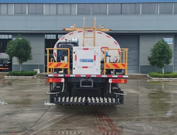 9.3立方解放標準型瀝青灑布車 9.3立方解放標準型瀝青灑布車