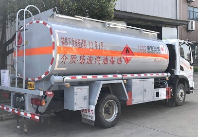 國六東風華神(T3)8噸油罐車 國六東風華神(T3)8噸油罐車