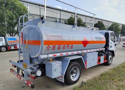 國六東風8噸油罐車 國六東風8噸油罐車