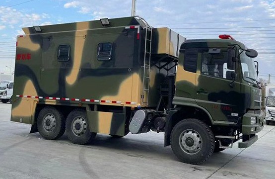 東風(fēng)天錦六驅(qū)越野餐車(chē) 東風(fēng)天錦六驅(qū)越野餐車(chē)