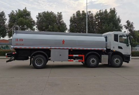 東風天錦小三軸食用油運輸車_潤知星牌SCS5251GSYDFH6型食用油運輸車 東風天錦小三軸食用油運輸車_潤知星牌SCS5251GSYDFH6型食用油運輸車