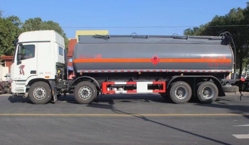 福田前四后八25方易燃液體罐式運輸車_潤知星牌SCS5321GRYBJ6型易燃液體罐式運輸車 福田前四后八25方易燃液體罐式運輸車_潤知星牌SCS5321GRYBJ6型易燃液體罐式運輸車