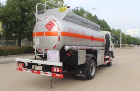 江淮駿鈴8.1方易燃液體罐式運(yùn)輸車_潤知星牌SCS5121GRYHFC6型易燃液體罐式運(yùn)輸車 江淮駿鈴8.1方易燃液體罐式運(yùn)輸車_潤知星牌SCS5121GRYHFC6型易燃液體罐式運(yùn)輸車