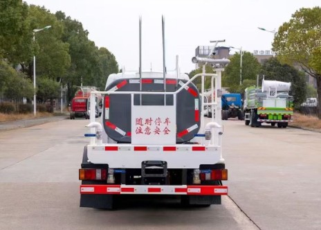 東風(fēng)華神新能源3方灑水車,楚勝牌CSC5040GPSEHBEV型純電動綠化噴灑車 東風(fēng)華神新能源3方灑水車,楚勝牌CSC5040GPSEHBEV型純電動綠化噴灑車