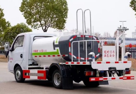 東風(fēng)華神新能源3方灑水車,楚勝牌CSC5040GPSEHBEV型純電動綠化噴灑車 東風(fēng)華神新能源3方灑水車,楚勝牌CSC5040GPSEHBEV型純電動綠化噴灑車