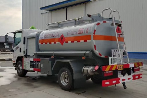 8.5方解放J6F飛機(jī)加油車(chē)_齊星牌QXC5120GJYC6A型飛機(jī)加油車(chē) 8.5方解放J6F飛機(jī)加油車(chē)_齊星牌QXC5120GJYC6A型飛機(jī)加油車(chē)