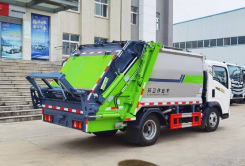王力壓縮垃圾車廠家_5.8方重汽豪沃藍牌壓縮垃圾車價格 王力壓縮垃圾車廠家_5.8方重汽豪沃藍牌壓縮垃圾車價格